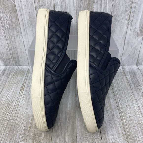 Steve Madden Ecentrcq Slip-On Comfort Shoes Women's Size 8.5M Black Quilted - Picture 7 of 9